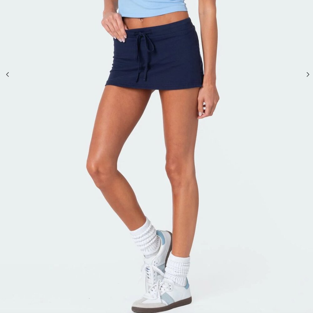 edikted Bayside Slitted Micro Skort in Navy, XS NWT